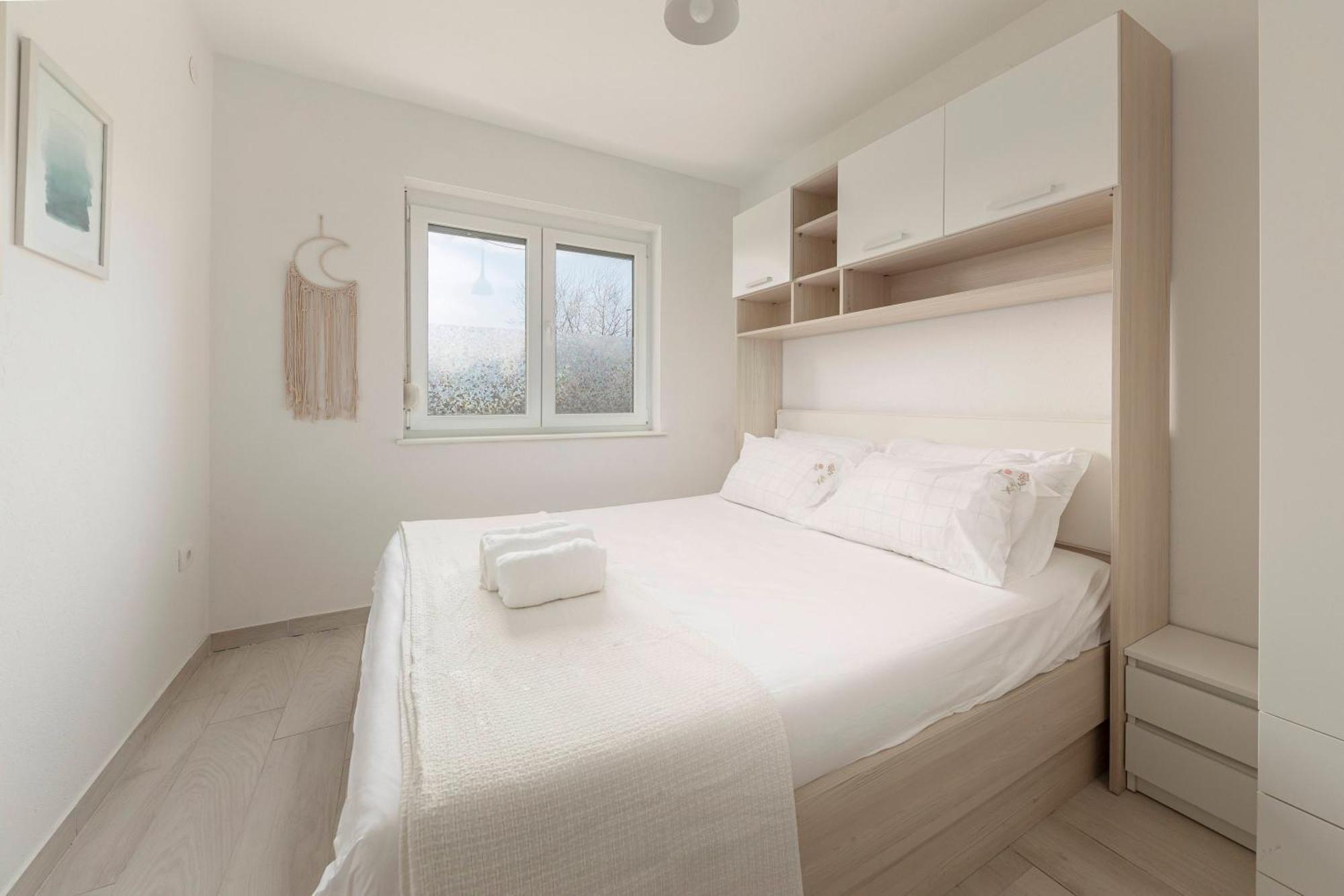 Bright Apartment Capodistria Esterno foto
