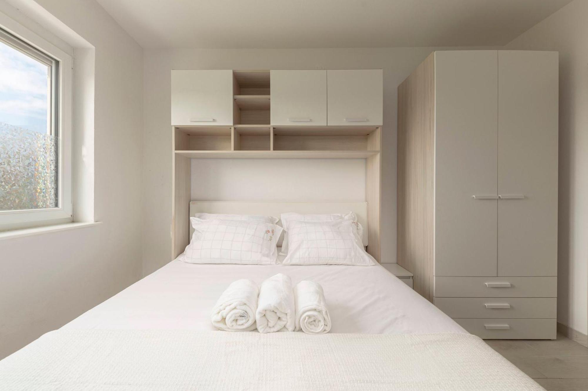Bright Apartment Capodistria Esterno foto
